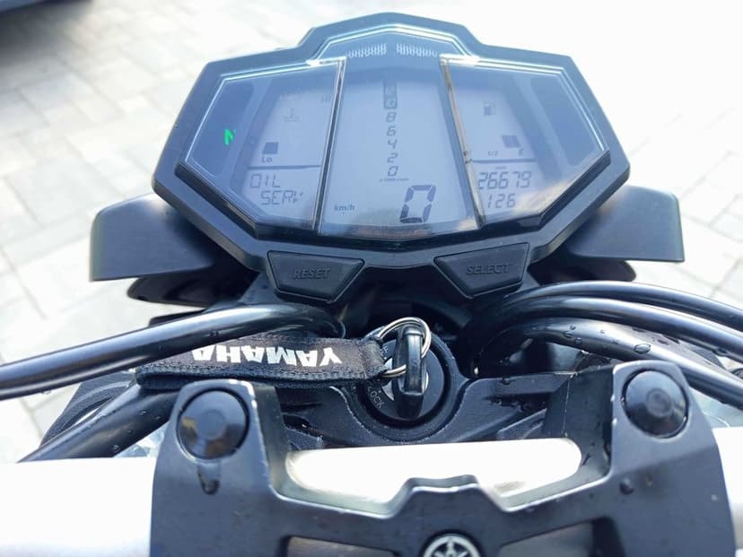 Motocykl Yamaha MT125