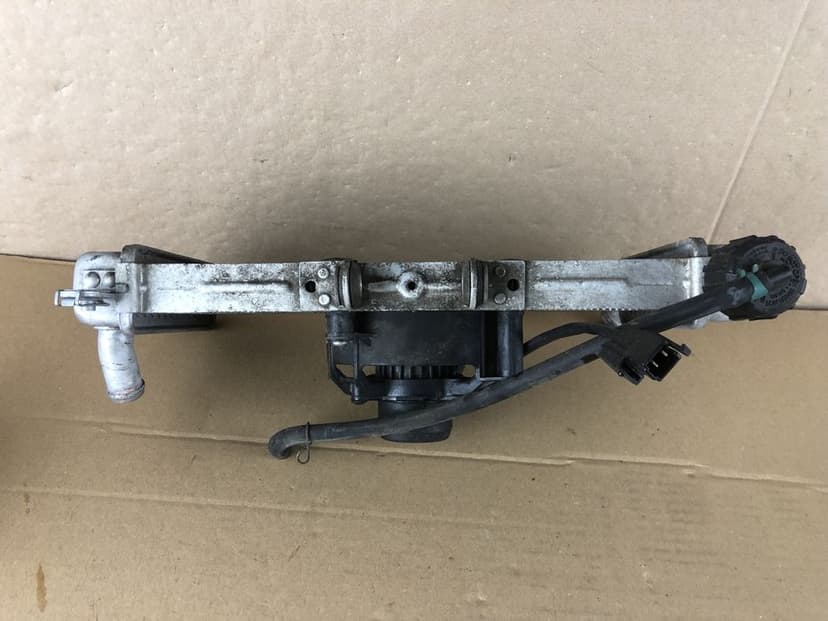 Aprilia Tuono 125 Chłodnica Zbiorniczek Wyrównawczy 2022 wentylator