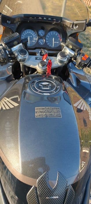 Jak nowa Honda CBR 1000 f