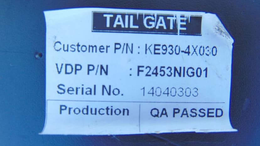OSŁONA PŁYTA KLAPY NISSAN NAVARA KE9304X030