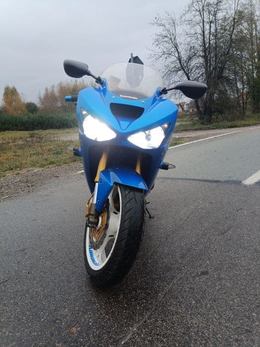 Kawasaki zx6r 636