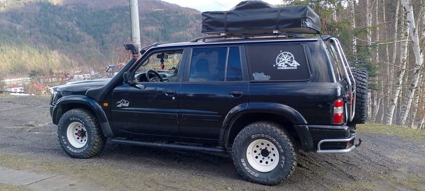 Nissan Patrol Y61
