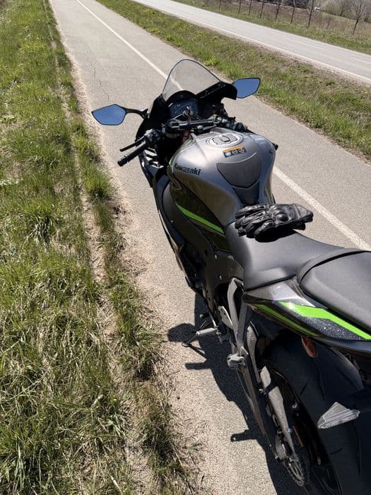 Kawasaki ninja ZX10R 225 km nierejestrowany jak nowy