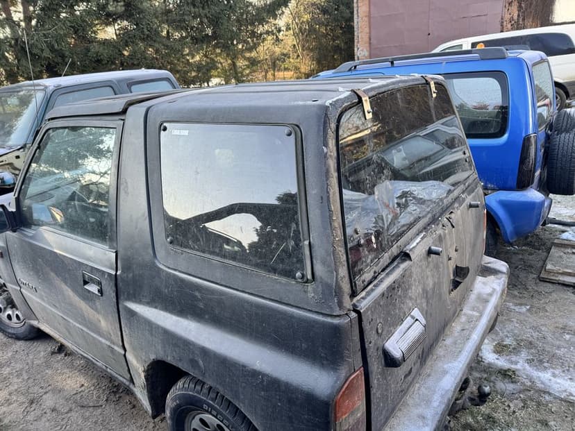 WSZYSTKO do Suzuki Samurai Jimny Vitara  -cena za szybę boczną