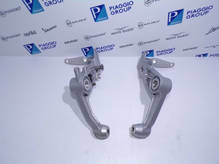 Komplet Set Kierowcy Przód Sety Prawy i Lewy Aprilia RS660 Tuono 660