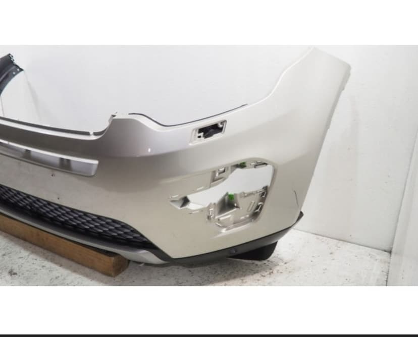 Zderzak przedni Land Rover Discovery sport L550