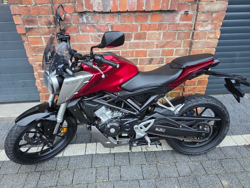 Honda CB 125 R piękne stan
