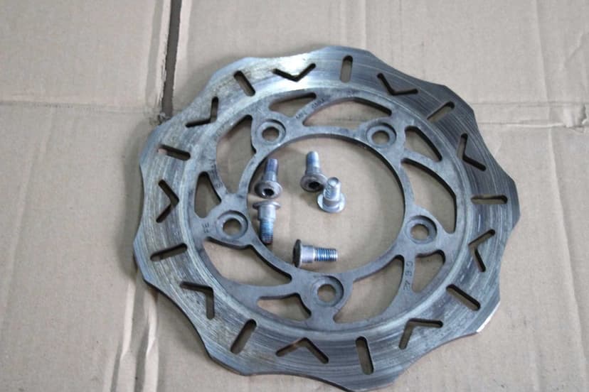 Tarcze Hamulcowe Przód Tył Tarcza Suzuki GSXR 1000 K5 K6 05-06