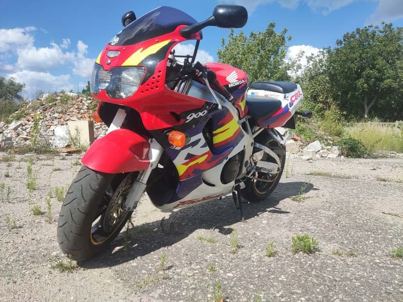 Honda CBR 900rr sc33