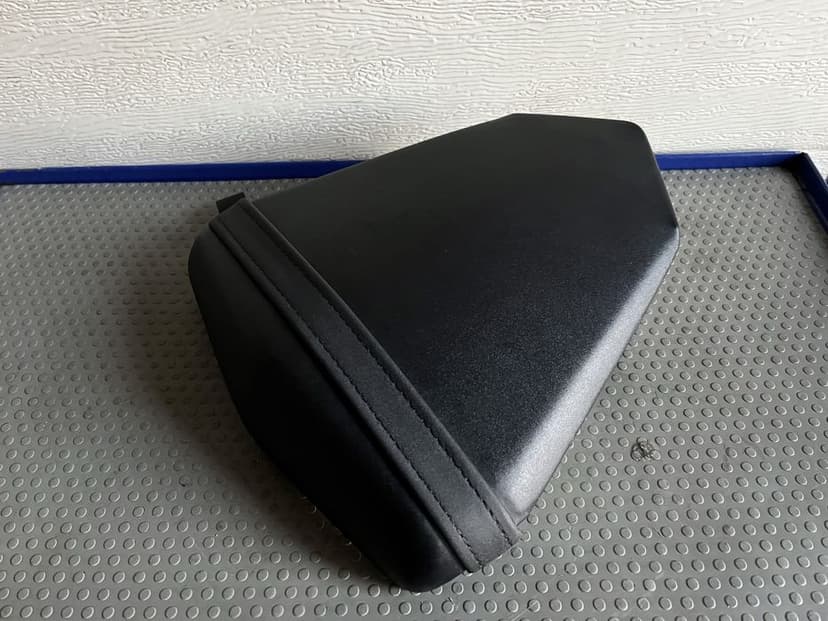 Kanapa pasazera fotel siedzenie yamaha r1 rn32