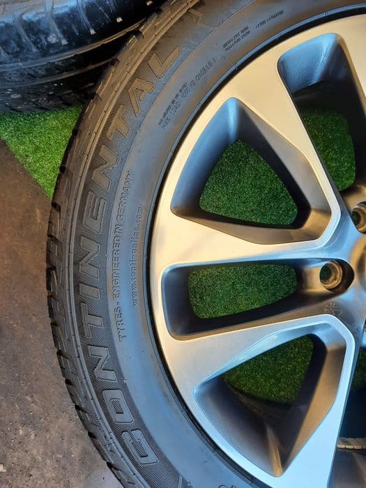 Koła letnie 20 5×127 Jeep Cherokee Dodge Durango Orginał Ładne