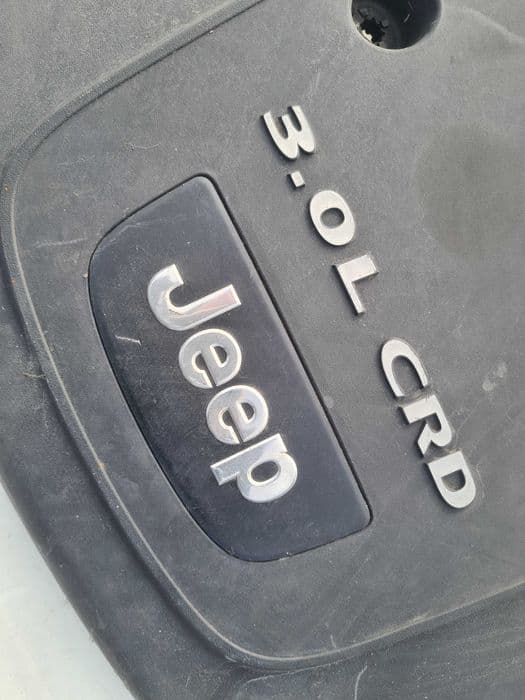 Jeep Grand Cherokee WK1 osłona silnika górna 3.0 CRD