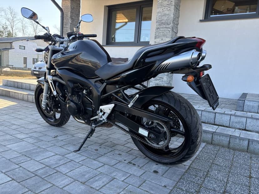 Yamaha fz6 black series 2005r