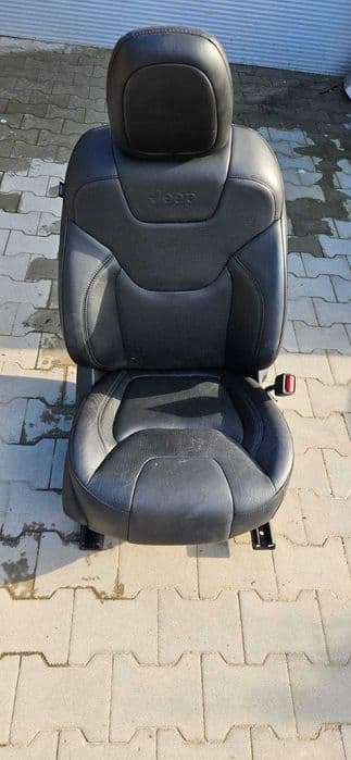 fotel pasażera skóra Jeep Cherokee KL lift po 19r