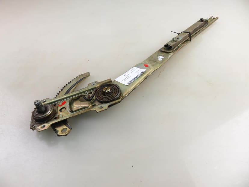 Podnośnik Szyby Prawy 3d Nissan Patrol III