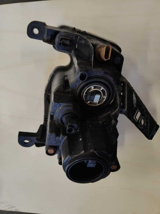 Lampy Jeep Grand Cherokee (WK2) 2020 Valeo T77623B