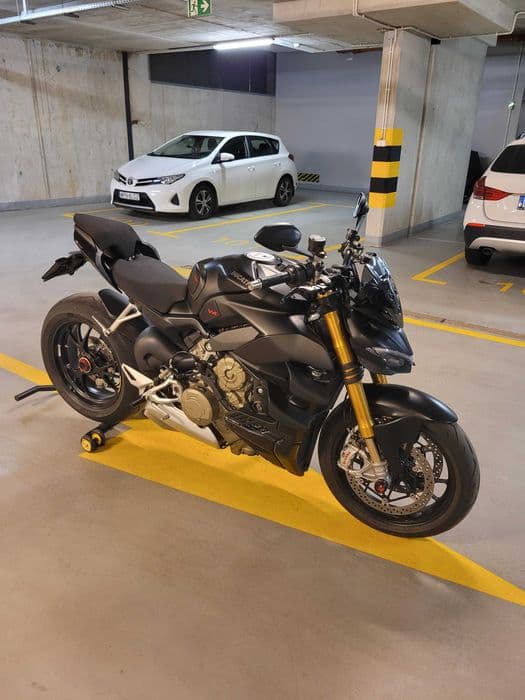 Ducati Streetfighter V4S