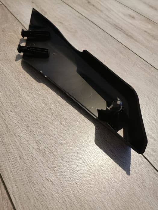 Can am Maverick x3 Osłona wlewu paliwa owiewka nakładka panel