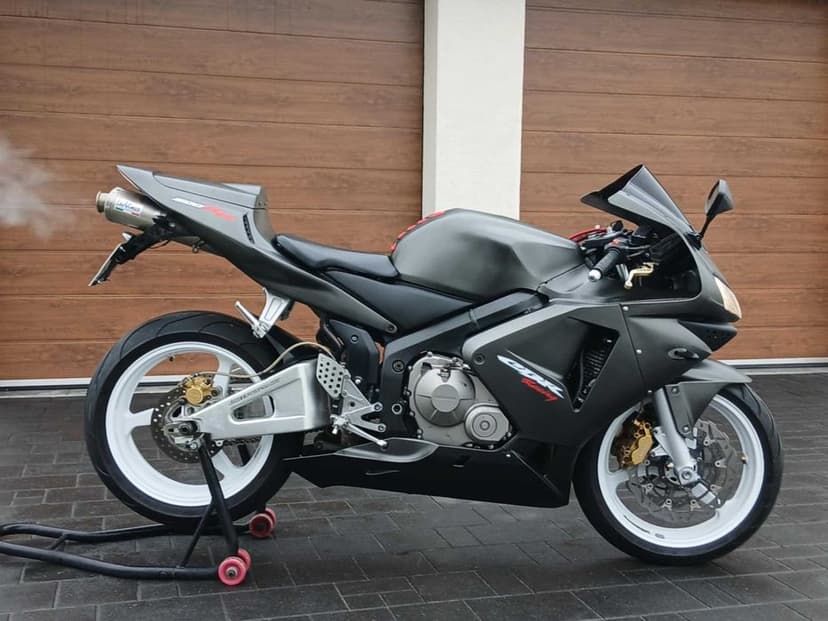 Honda CBR 600RR PC37 Na A2
