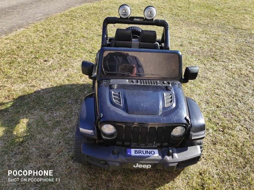 Autko Jeep Wrangler