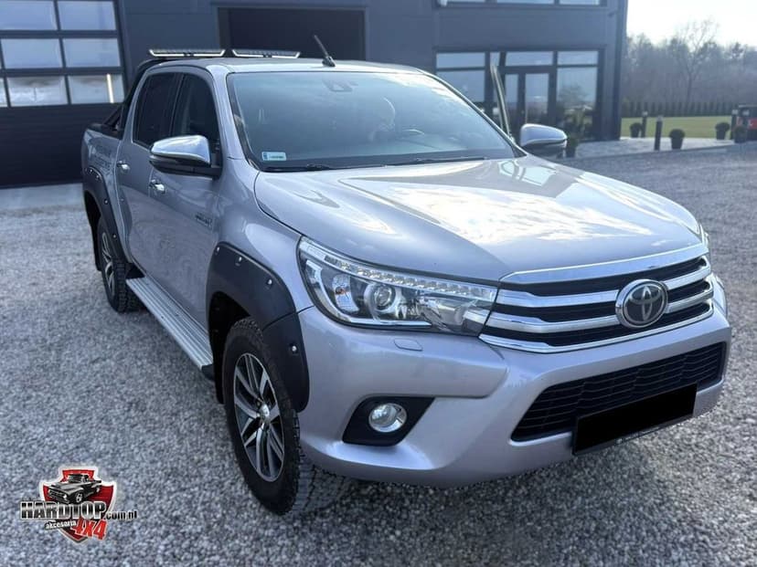 Poszerzenia Nadkola Błotników Toyota HILUX 2015+