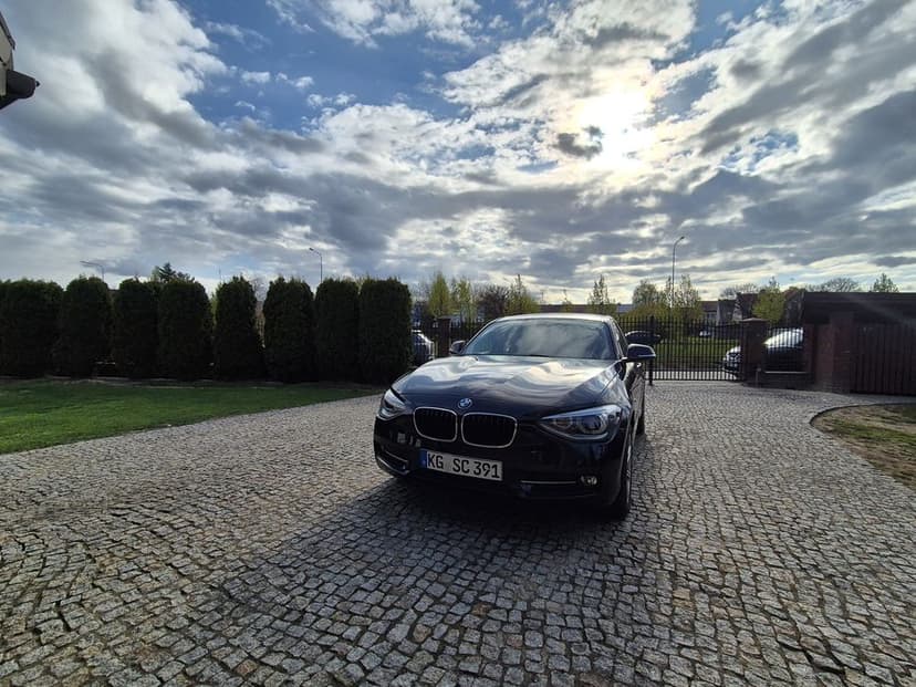 BMW Serii 1 [F20]- 2011r - zadbany hatchback  gotowy do jazdy!