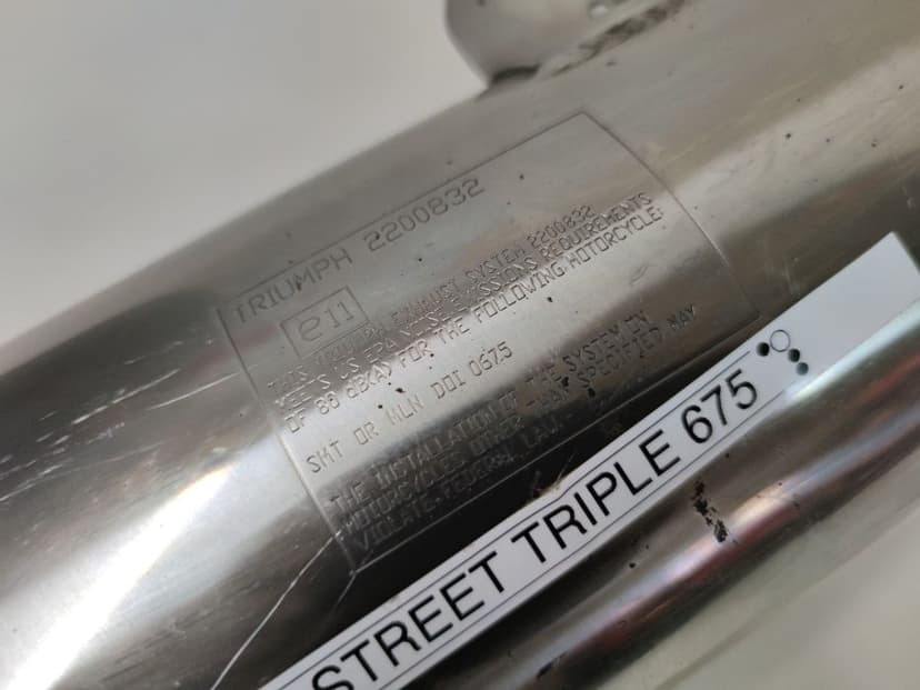 TRIUMPH STREET TRIPLE 675 Wydech Tłumik Lewy Oryginał BDB