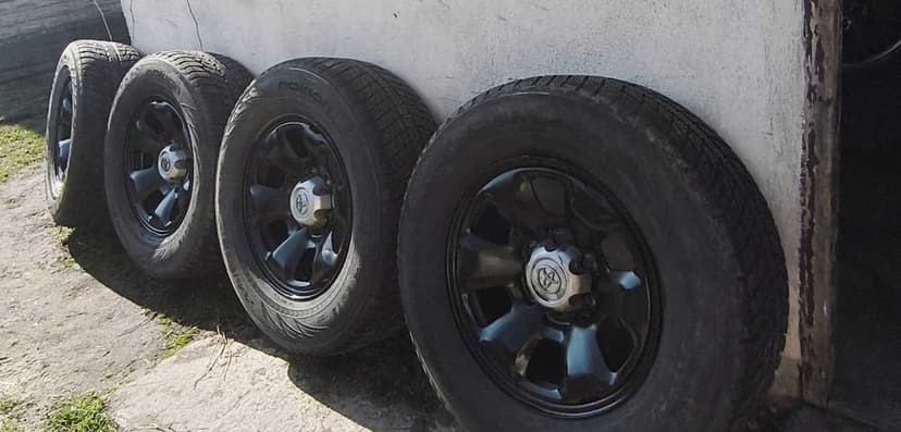 Komplet kół Toyota Land Cruiser + akumulator ENRG 95Ah