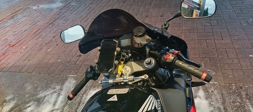 HONDA CBR 954 RR SC50 2002 r.