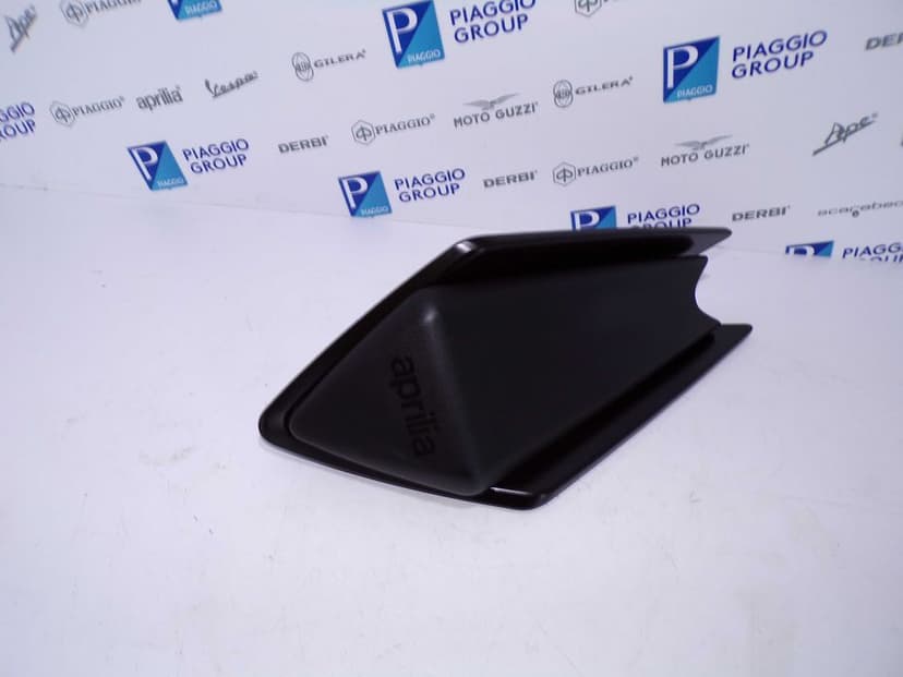 Tylna osłona Siedzenia Lotka Aprilia RS 660 RS 1000 Oryginał OEM.