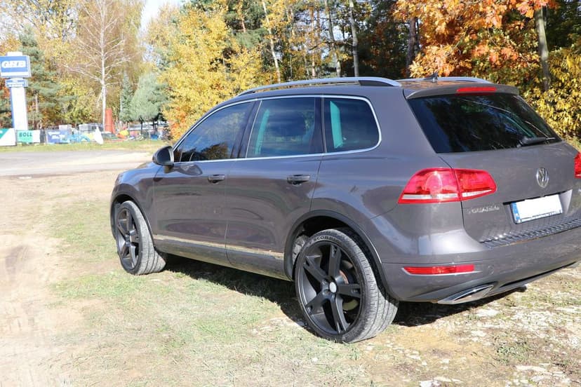 Volkswagen Touareg4x3.0 *PolskiSalon*Bezwypadkowy*DobrzeWyposażony