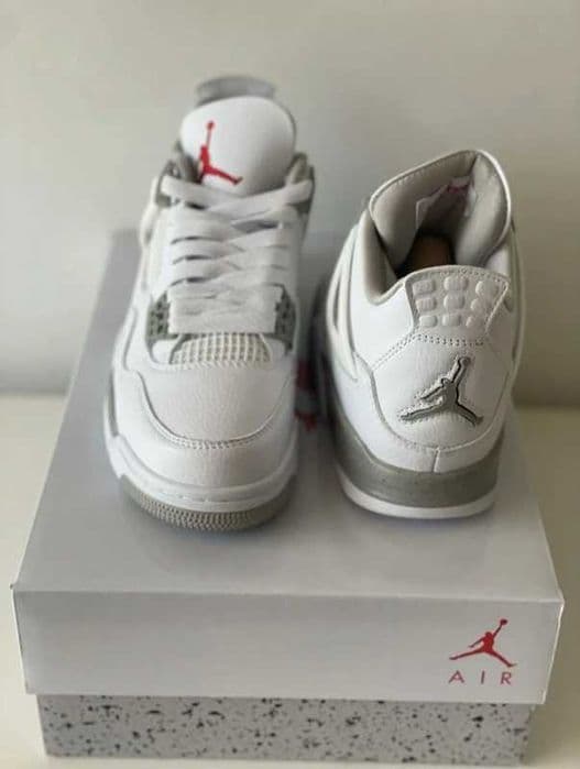 Buty sportowe Jordan_4_Retro_White_Oreo R.39