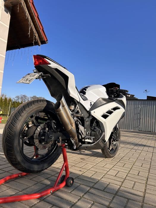 Kawasaki ninja 300/125