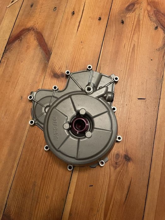 Dekiel pokrywa alternatora Ducati Panigale 899 . 959 . 1199 . 1299