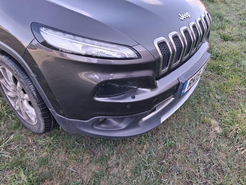 Jeep Cherokee Limited na części maska zderzak lampa