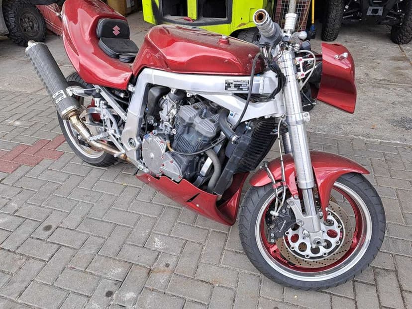 Suzuki GSX-R 750W Zadbany przerobiony streetfighter Bandit okazja