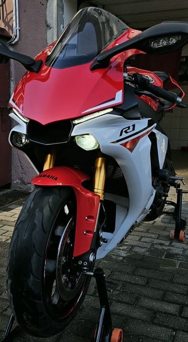 Yamaha r1 rn32 2016