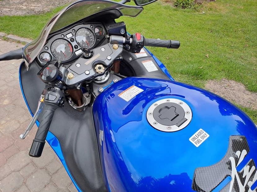 Suzuki GSX 1300R Hayabusa 14000 km, bezwypadkowy, oryginał, jak nowy