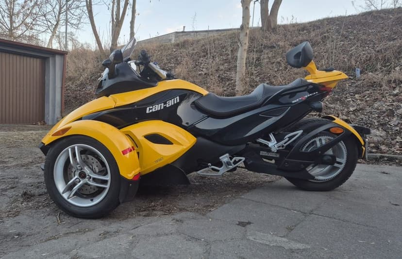 Can-am Spyder 990