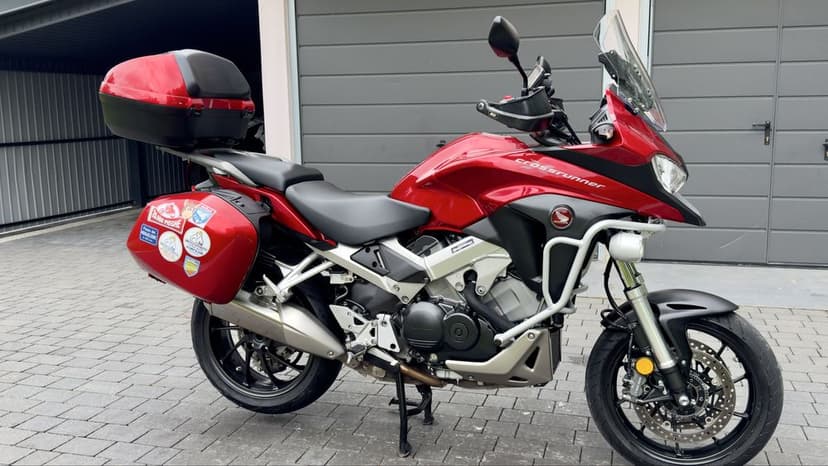Honda  VFR 800X Crossrunner, Lift, ABS , TC, Travel Edition, Raty
