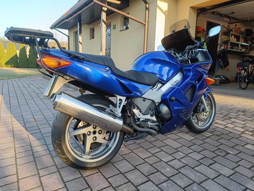 Honda VFR 800 fi RC46 !Rezerwacja!