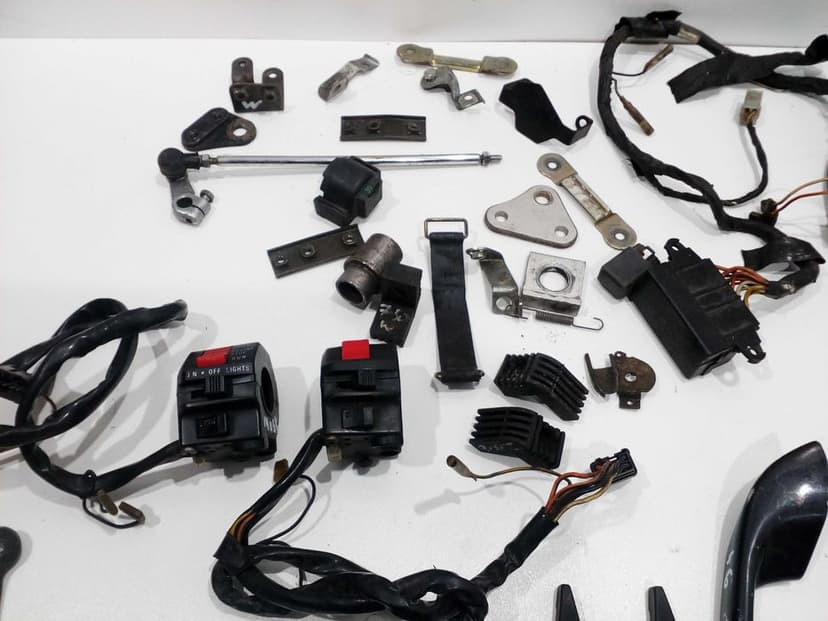 Suzuki gsx r 750 W , gsxr 750 W cewka przełącznik instalacja rączki