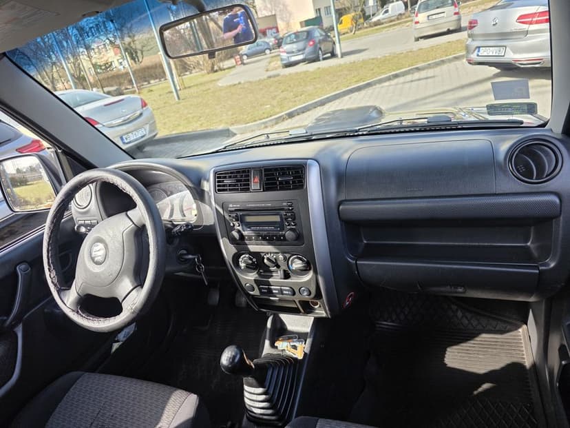 Suzuki Jimny doinwestowany