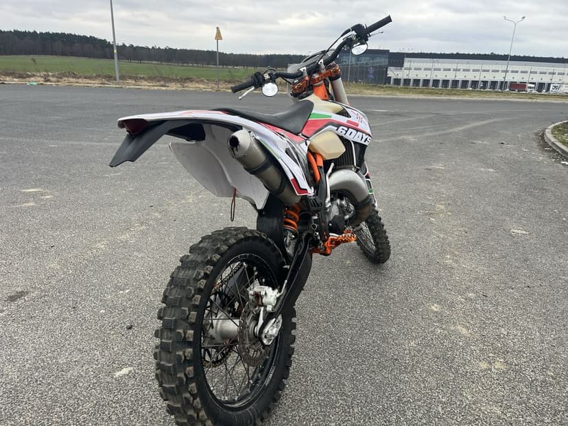 KTM EXC 125 sixdays zarejerstrowany ubezpieczony z przeglądem