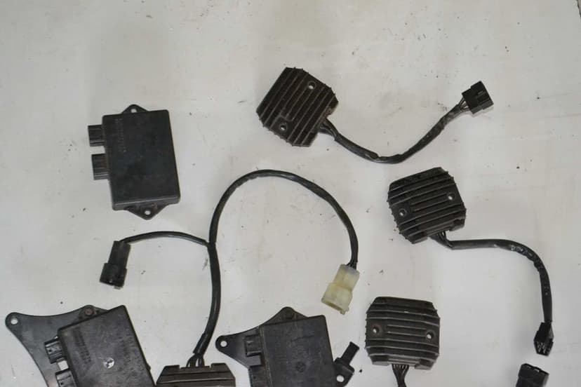 Kawasaki zx6r zx r 6 zxr 600 regulator napięcia moduł zapłonowy