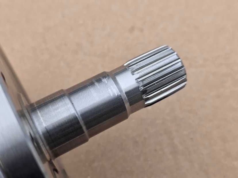 Oryginalny wał korbowy Suzuki RM 125 r. 01-08 oem