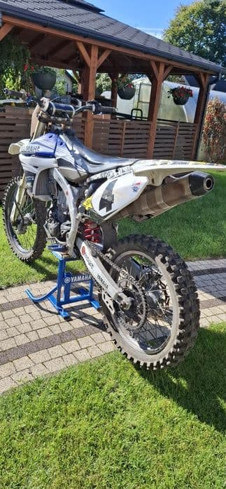 Yamaha YZ 450 F Akrapovic