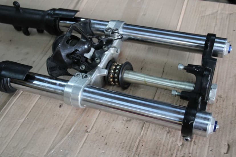 Lagi Półki Laga Sztyca PROSTE SPRAWNE Yamaha R6 RJ05 RJ09 5SL 03-05
