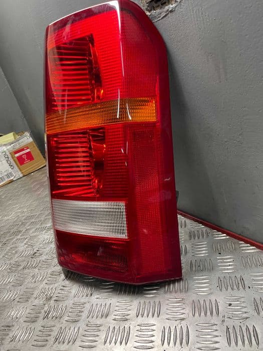 Lampa Tył Prawa Land Rover Discovery III