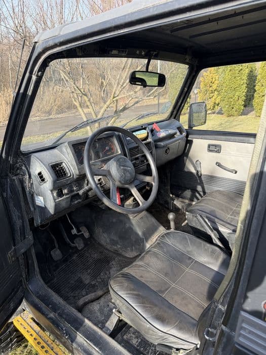 Suzuki samurai off road